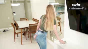 JUICY ASS! Cheated On My Stepsister And Fucked Her Through Her Ripped Jeans - Jenny Kitty