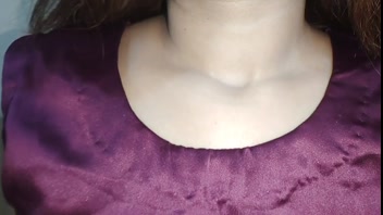 Pakistani stepsister Surprised Me Showing big Tits