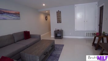 "Your Dick is Better than Your Dad's Dick" - Curvy Nympho Stepmom Begs to be Fucked S2:E3