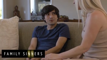 FAMILY SINNERS - Hot Horny Stepmom Bunny Madison Is About To Get Dirty With Stepson Ricky Spanish