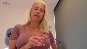 Busty milf teacher gets piss on mouth by student to get his cock for herself !