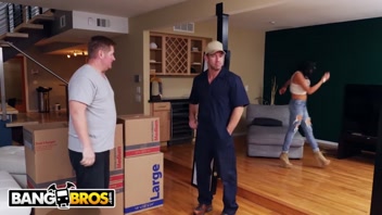 BANGBROS - Audrey Bitoni Secretly Fucking The Mover Behind Boyfriend's Back
