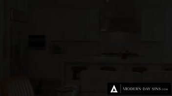 MODERN-DAY SINS - Pervert Therapist Is OBSESSED With Redhead MILF Lauren Phillips's Stunning Body