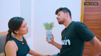 Desi girl got the birthday surprise on her birthday from her boyfriend