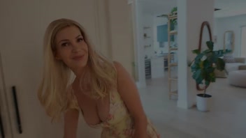 My best friend's mom is shy about her naked body - Jill Palmer