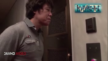 Passionate Asian beauty Maki Horiguchi stuns with her sexy blowjob skills