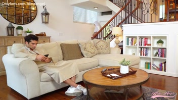 Iraqi Alina Angel enjoy fucking with American soldier and stepson الينا انجل تنتاك من الجندي وابن زوجها