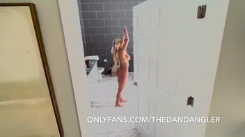 TWITCH STAR DAN DANGLER gets spyed on and fucked by stepbro in bath